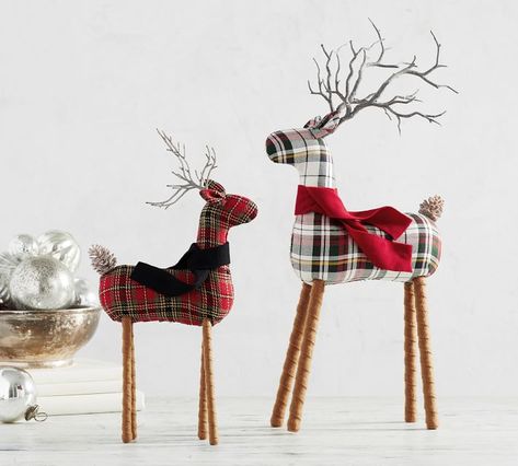 Pottery Barn Christmas Tree, Natal Country, Buffalo Plaid Pillows, Pottery Barn Christmas, Crafty Christmas, Winter Inspiration, Reindeer Decorations, Reindeer Ornaments, Stocking Tree