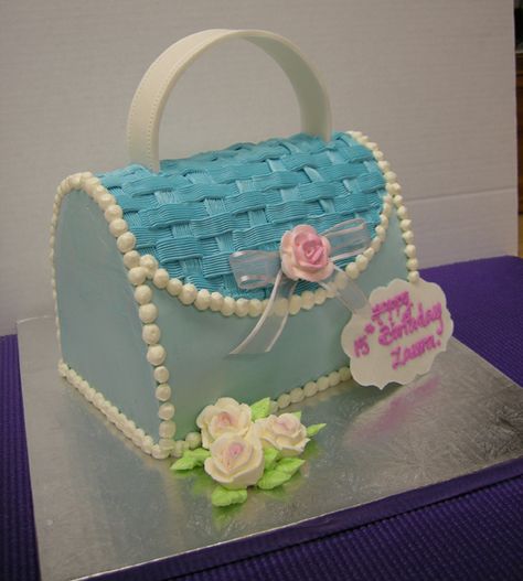 Purse Cakes Ideas Birthday, Hand Bag Cake Ideas, Handbag Cakes Ideas, Purse Theme Cake, Crazy Birthday Cakes, Purse Birthday Cake, Cake Purses Designs, Cake Bag, Cupcake Decorating Techniques