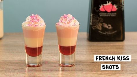 French Kiss Shots - Tipsy Bartender Strawberry Banana Milkshake, Rose Drink, Tequila Rose, Kiss Shot, Pudding Shots, Shots Alcohol, Tipsy Bartender, Jungle Juice, Shot Recipes