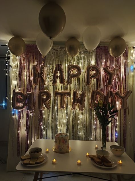 Birthday deco lights 20th Birthday Party Ideas Decoration, Simple Bday Decor, Living Room Birthday Party Decor, Birthday Core, Birthday Decoration Ideas At Home, Birthday Deco, Birthday Decorations At Home, 20th Birthday Party, Simple Birthday Decorations