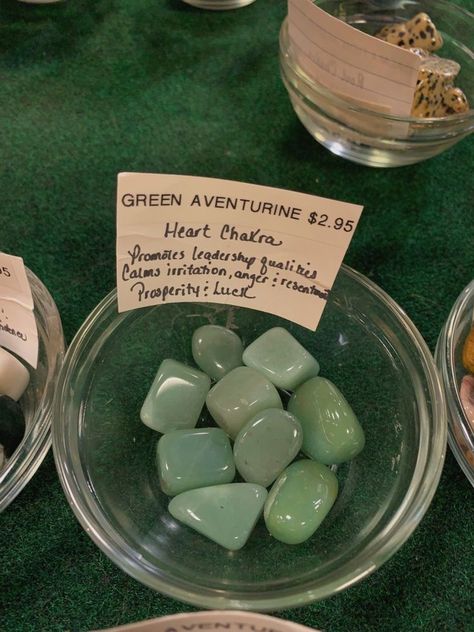 picture by gabs, pinterest is linked! Aventurine Aesthetic, Crystals Green, Chakra Affirmations, Green Aventurine Crystal, Crystal Aesthetic, Aventurine Crystal, 3rd Eye, Crystal Candles, Witchy Vibes