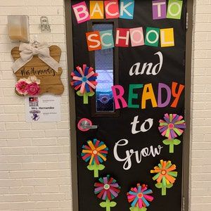 Classroom Kindness Door, Welcome To Grade 2 Bulletin Boards, All About Me Preschool Door Decoration, Welcome Back To School Window Display, Welcome Back Door Ideas, Classroom Door Ideas Prek, Welcome To Prek Classroom Door, Welcome Door Classroom Preschool, Back To School Door Decorations Classroom Preschool