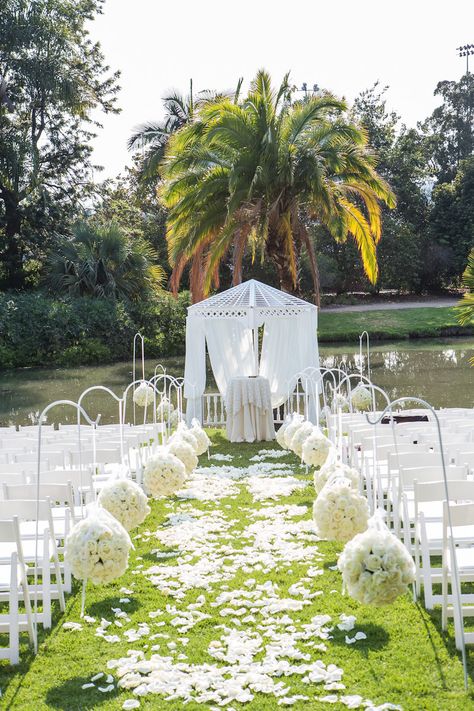 #aisle-decor  Photography: Koman Photography - komanphotographyblog.com/  Read More: http://www.stylemepretty.com/california-weddings/2014/03/29/vintage-whimsical-wedding-at-fullerton-arboretum/ Fullerton Arboretum, Arboretum Wedding, Wedding Ceremony Ideas, Vintage Whimsical, Decor Photography, Ceremony Inspiration, Wedding Outdoor, Ceremony Decor, Aisle Decor