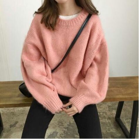 This Pin was discovered by keenan con. Discover (and save!) your own Pins on Pinterest. Mia 3, Korean Girl Fashion, Korean Fashion Trends, 가을 패션, Korean Outfits, Pink Sweater, Asian Fashion, Cute Casual Outfits, Look Fashion