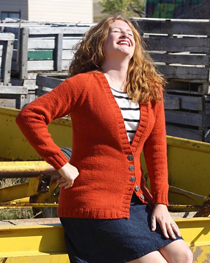 This classic boyfriend sweater is designed to be flattering in any size. It’s available in sizes XS through 3X.Yarn weight: WorstedSuggested yarn: O-Wool Classic Cardigan Pattern Free, Raglan Cardigan, Knit Cardigan Pattern, Boyfriend Sweater, Boyfriend Cardigan, Knitting Patterns Free Cardigans, Knitting Magazine, Cardigan Pattern, Stockinette Stitch