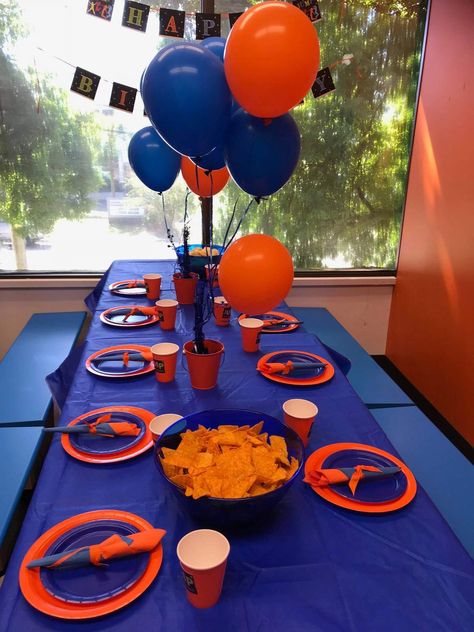 Trampoline Birthday Party Ideas, Trampoline Park Birthday Party, Trampoline Birthday Party, Trampoline Party, Jump Party, Park Birthday, Indoor Trampoline, Water Party, Trampoline Park