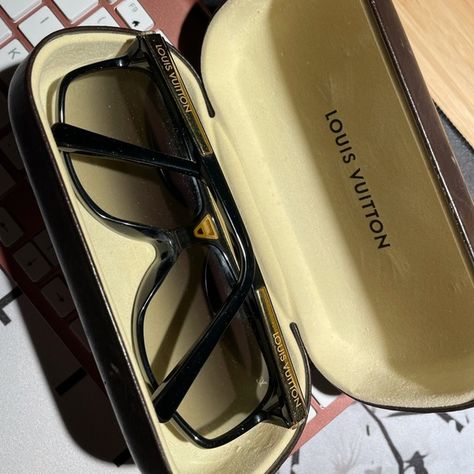 LV unisex 2012 Evidence Sunglasses Louis Vuitton Evidence Sunglasses, Louis Vuitton Black, Gold Details, New Black, Sunglasses Case, Like New, Louis Vuitton, Sunglasses, Jewelry Watches