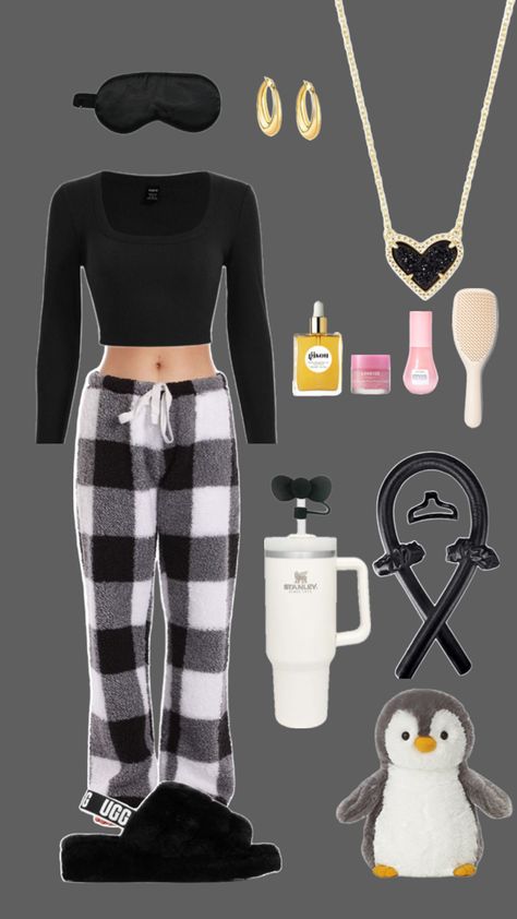 cute, cute outfit, outfit, sleepover, sleepover outfit, pj, pj pants, outfit inspiration, outfit inspo, inspo Pj Pants Outfit, Sleepover Outfit, Cute Sleep, Christmas Fits, Cute Pjs, Sleep Over, Black And White Picture Wall, Casual Preppy Outfits, Cute Cute