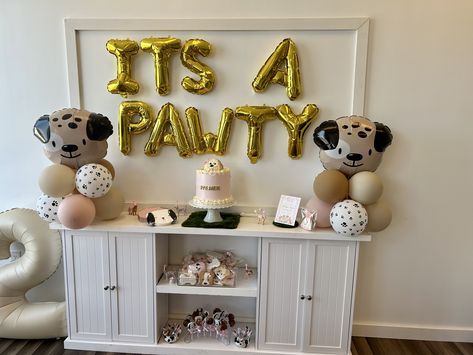 Puppy Pawty, Ava Marie, Dog Themed Birthday Party, Puppy Birthday Parties, Puppy Birthday, Dog Party, Puppy Party, Party Backdrop, Second Birthday