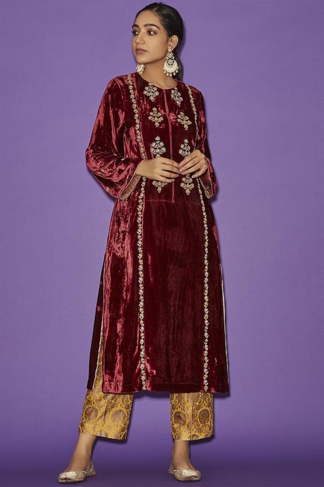 Maroon Velvet Pakistani Dress, Velvet Kurta Designs, Velvet Pakistani Dress, Velvet Kurta, Embroidery Fashion Detail, Velvet Dress Designs, Kurta Set For Women, Women Kurta, Beautiful Pakistani Dresses