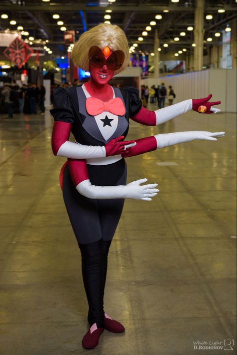 Su Cosplay, Steven Universe Cosplay, Power Rangers Cosplay, Steven Universe Funny, Steven Universe Characters, Epic Cosplay, Elf Ears, Cosplay Tips, Cosplay Characters