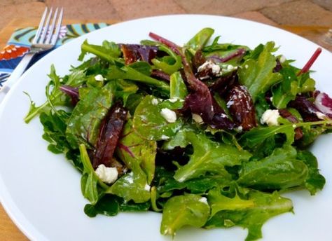 Mixed greens with dates and goat cheese. Simple and delicious with only 3 Weight Watchers PointsPlus Dates And Goat Cheese, Goat Cheese Dates, Salad With Dates, Weight Watchers Salad, Mixed Green Salad, Best Salads Ever, October Food, Salad With Goat Cheese, Healthy Low Calorie