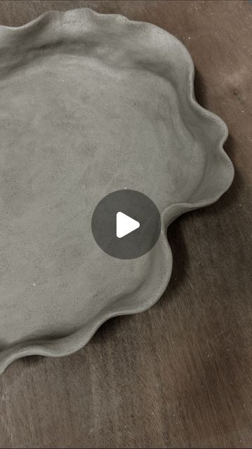 Handmade Ceramics by Michelle Morton on Instagram: "Playing with different clays and shapes for some new oyster platters.

#handmadeplatter #oysterplatter #oysterplate #handbuilding #handbuilt #handbuiltceramics #clay #ceramics #handbuildingceramics #potteryvideos #potteryofinstagram #oystergirl #48oysters #potterygirl" Hand Built Pottery Platters, Handbuilt Pottery Platters, Glazed Pottery Platters, Pottery Oyster Plates, Oyster Platter Ceramic, Oyster Plates, Ceramic Platters, Pottery Videos, Hand Built