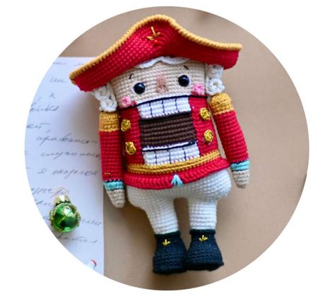 Amigurumi Nutcracker Free Crochet Pattern - Amıgurum.com Nutcracker Crochet Pattern Free, Crochet Nutcracker Pattern Free, Amigurumi Nutcracker, Crochet Nutcracker, Crochet Presents, Spool Knitting, Vintage Nutcrackers, Half Double Crochet Stitch, Christmas Patterns