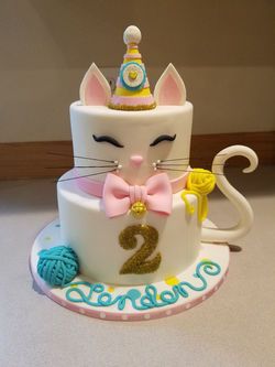 Cat Birthday Cake, Kitten Cake, Kitten Birthday Party, Birthday Cake For Cat, Cat Themed Birthday Party, Anniversaire Diy, Kitten Birthday, Kitty Cake, Cat Birthday Party