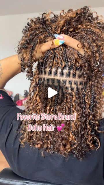 Short Curly Ends Box Braids, Braided Hairstyles For Black Women Boho, Updos Braids For Black Women, Boho Braids Color 27 And 30, Best Hair For Boho Knotless Braids, Boho Braids Short Hairstyles, Boho Bob Braids Hairstyles, Braid Boho Hairstyles, Braid With Undercut