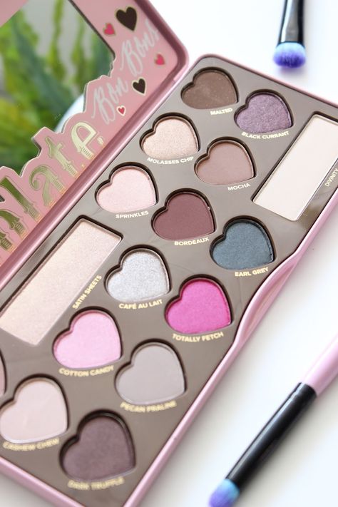 TOO FACED CHOCOLATE BON BONS EYESHADOW PALETTE | REVIEW & SWATCHES. Too Faced Chocolate Bon Bons, Chocolate Bon Bons, Too Faced Chocolate, Makeup Pallets, Too Faced Makeup, Kesha, Makeup Blog, Eye Shadow Palette, Makeup Goals