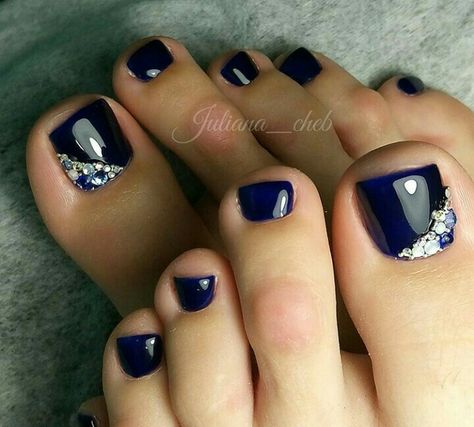 Dark Blue Rhinestone NailArt Pedicure Navy Blue, Dark Blue Nails Rhinestone, Dark Blue Pedicure Ideas, Dark Blue Toenails, Dark Blue Nails With Rhinestones, Navy Toe Nails, Dark Blue Pedicure, Navy Blue Pedicure, Dark Blue Toe Nails