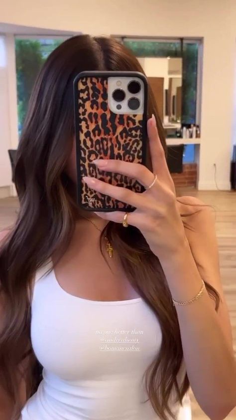 Madison Beer Nails, Madison Beer Hair, Black Hair Balayage, Brown Hair Inspo, Madison Beer, Silky Hair, Aesthetic Hair, Balayage Hair, Aesthetic Girl