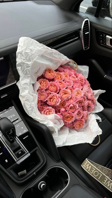 Passenger Seat Aesthetic, The Passenger, Passenger Seat, When I Grow Up, Inspirational Pictures, Rose Bouquet, Flowers Bouquet, Flower Garden, Beautiful Flowers