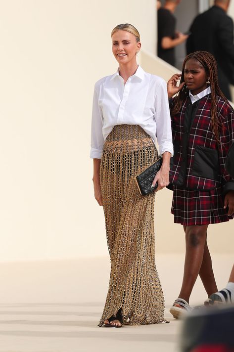 Charlize Theron Wears a Beaded Net Skirt to Dior Charlize Theron Style, Net Skirt, Beaded Skirt, Blonde Bombshell, Spring Summer 2024, Charlize Theron, Fashion Woman, Summer Looks, Paris Fashion