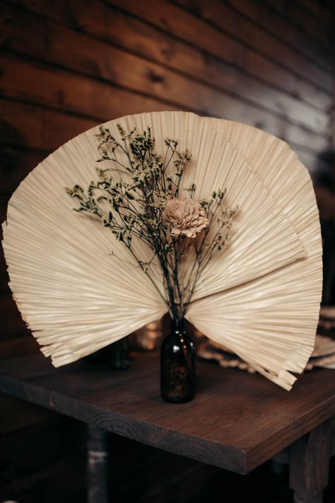 Fan Centerpieces, Large Fan, Bohemian Theme, Flower Leaf, Wedding Vibes, Leaf Table, Sweetheart Table, Palm Leaf, Dried Flower