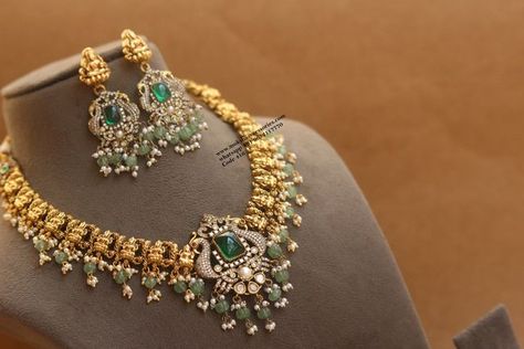 Latest Nakshi Jewellery, Diamond Jewelry Indian, Nakshi Jewellery, Indian Diamond Jewellery, Gold Haram, Bridal Necklace Designs, Indian Bridal Jewelry Sets, Diamond Bling, Necklace Ideas