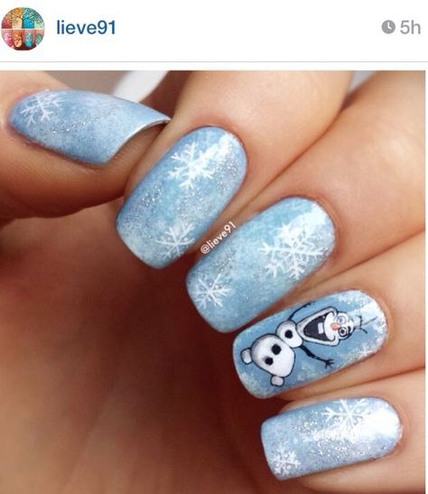 Frozen Olaf nails Olaf Nails, Jel Nails, Frozen Nail Art, Frozen Nails, Snowflake Nail Art, Cute Christmas Nails, Nail Art Disney, Christmas Nail Art Designs, Snowflake Nails