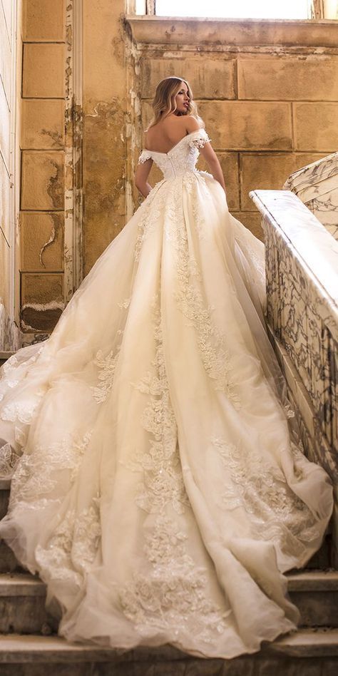 Big Wedding Dresses Ball Gown, Big Princess Wedding Dresses, Wedding Dress Silhouette Guide, Wedding Dresses Ball Gown Princess, Wedding Dresses Off The Shoulder, Big Wedding Dresses, Wedding Dresses Lace Ballgown, Dresses Off The Shoulder, Wedding Dresses Princess Ballgown