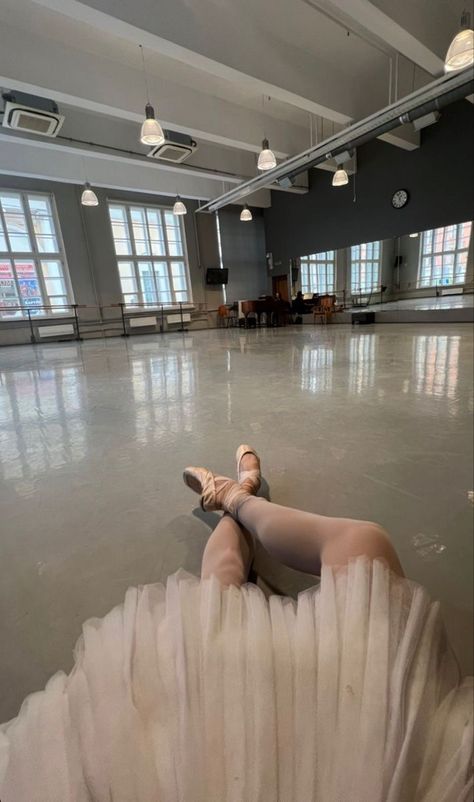 Bree Camden, Ballerina Aesthetic, The Cheat Sheet, Dancer Lifestyle, Ballet Studio, Ballet Pictures, Ballet Exercises, Ballet Beauty, Dance Dreams