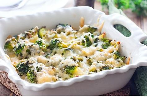 Chicken Broccoli Divan, Easy Broccoli Casserole, Ground Beef Meatloaf, Beef Meatloaf Recipes, Eclair Cake Recipes, Cabbage Casserole Recipes, Beef Meatloaf, Broccoli Recipes Casserole, Mashed Potato Casserole