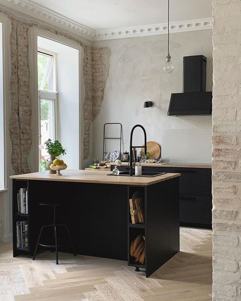 Flat Decor, Inside Decor, Deco Boheme, Dark Interiors, Minimalist Room, Loft Design, Aesthetic Bedroom, Home Room Design, Interior Design Kitchen