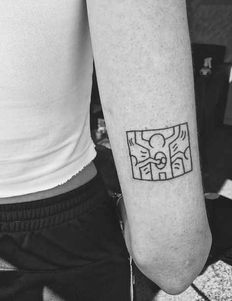 Keith Harrington Tattoo, Keith Haring Tattoo, Haring Tattoo, Lil Tattoo, Text Tattoo, Hand Tattoos For Guys, Subtle Tattoos, Tattoo Flash Art, Leg Sleeves