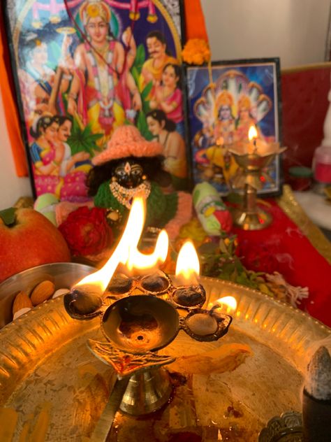 Laddoo Gopal, Bihari Ji, Brother And Sister Love, Diwali Decoration, Vastu Shastra, Home Altar, Fancy Makeup, Diwali Decorations, Sister Love