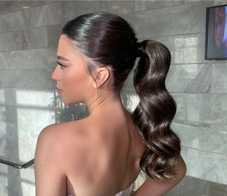 Sleek Hairstyles For Wedding Guest, Low Pony Wedding Hairstyles Brunette, Bridal Hair And Makeup Strapless Dress, Hairstyles For Guest Wedding, Side Part Ponytail Wedding, Prom Brown Hair Hairstyles, Sleek Hairdo Classy, Slicked Back Pony Wedding Hair, Elegant Hairstyles Sleek