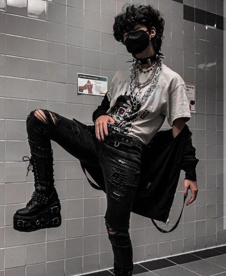 Hot Outfits For Men, Edgy Male Outfits Aesthetic, Man Alternative Style, Men Alternative Outfits, Alt Grunge Outfits Men, Edgy Outfits Male, Alt Transmasc Hair, Posing Reference Male, Goth Twink Outfits