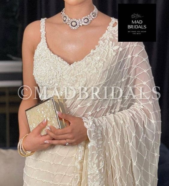 Handmade Ivory Pearl White Bridal Sareewedding Dress Wedding - Etsy Italy Bridal Saari Designs Latest, White Saree With Pearls, Off White Saree Look, Fancy Sarees Wedding Reception, White Saree Look, White Wedding Saree, Ruffles Saree, White Bridal Saree, Indian Fashion Lehenga