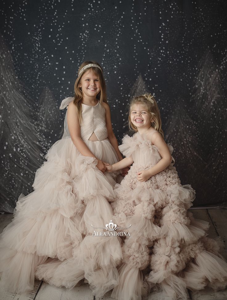 Beautiful flower girl dresses / dress /party / birthday /weddimg dresses #flowergirl #peageantgirl #flowergirls #princessdress #daminha #flowergirldress #flowergirldresses #minibride #firstcommunion #firstcommuniondress #weddinggown #weddingdress #weddingday #weddingideas #weddingdecor #wedding #promdress #pageantdress #hochzeit #braut #bride #bridalgown #bridaldress #tulldress Draped Corset, First Communion Dress, Pageant Dress, Flower Girl Dress, Dress Party, Lace Pattern, Tiered Skirt, Party Birthday, Girl Dresses