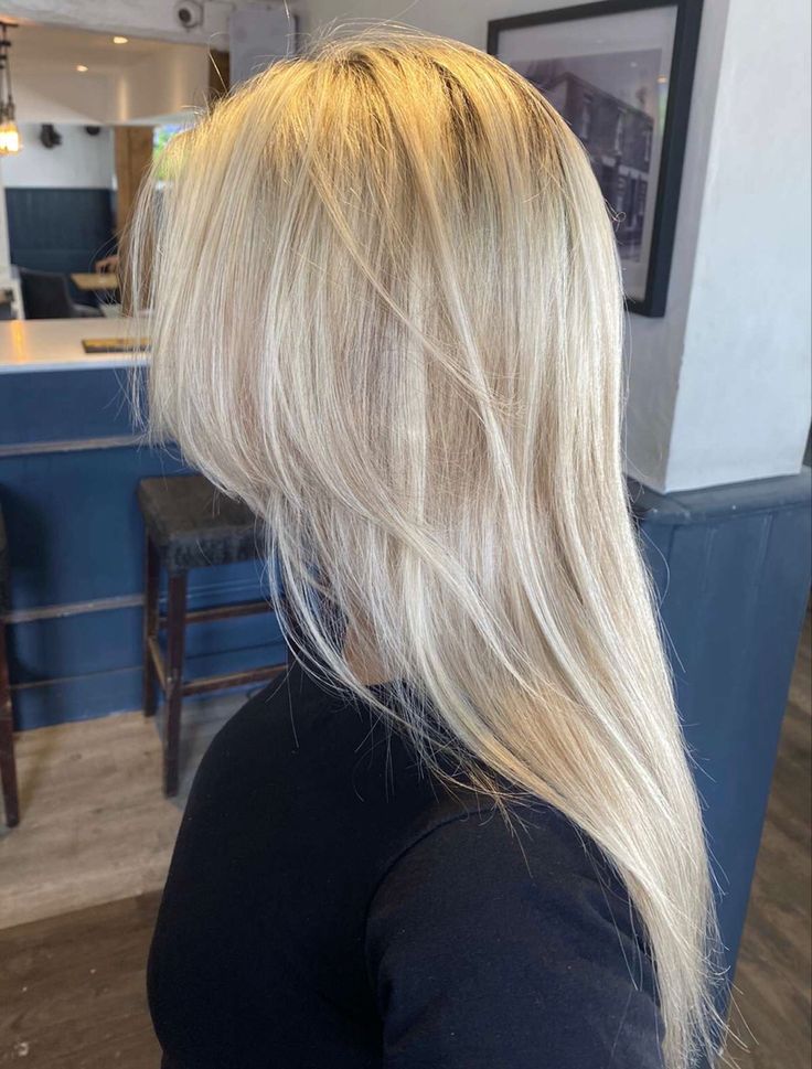 Ashy Blonde Full Highlights, Half Head Highlights On Blonde Hair, Full Foil Blonde Hair, Full Blonde Hair Color Ideas, Full Head Of Foils Blonde, Highlights With Curtain Bangs, Full Head Babylights Blonde, Blonde Half Head Highlights, Blonde Highlights Full Head