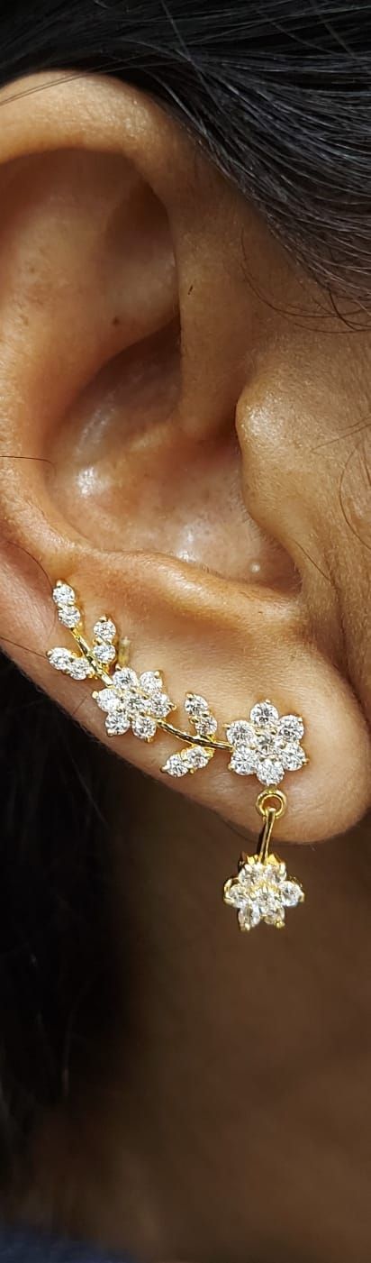 22 Karat Gold Earrings - Ear Cuffs with Cz - 235-GER14152 - in 7.250 Grams for USD $653.74. 
Made in India by Totaram Jewelers Online this product is in Gold - 22 Karat BIS Hallmark 916 KDM Gold  & is an excellent gift for Adult - Women. Ships fully insured with secured guaranteed delivery for free with your order over $250 from New Jersey USA & comes with 30 days exchange policy. Luxury Gold Cartilage Earrings For Women, Cubic Zirconia Fine Jewelry Ear Cuff For Wedding, Gold Diamond Ear Cuff For Formal Occasions, Gold Cubic Zirconia Ear Climbers For Formal Occasions, Gold Cubic Zirconia Ear Climbers For Formal Events, Cubic Zirconia Single Ear Climber For Wedding, Yellow Gold Single Earring Ear Cuff For Wedding, Yellow Gold Wedding Ear Cuff In Fine Jewelry Style, Yellow Gold Single Ear Cuff For Wedding