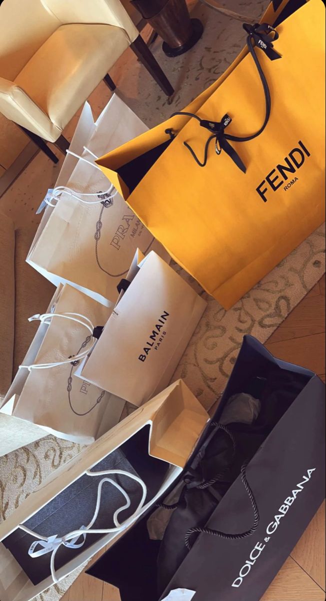 Luxury Brands Shopping Aesthetic, Designer Shopping Aesthetic, Designer Shopping Bags Aesthetic, Designer Brand Aesthetic, Brand Deals Aesthetic, Designer Brands Aesthetic, Rich Brands, Luxury Shopping Aesthetic, Shopping Aesthetic Luxury