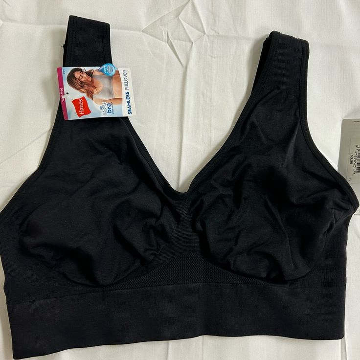 Hanes Seamless Pull Over Sports Bra- Black Xl Shaping Black Activewear For Workout, Black Shapewear Top For Workout, Supportive Seamless Black Tops, Black Full Coverage Workout Bra, Sports Shaping Seamless Activewear, Seamless Shaping Activewear For Sports, Seamless Gym Shapewear, Black Seamless Sports Bra With Light Support, Black Stretch Seamless Sports Bra