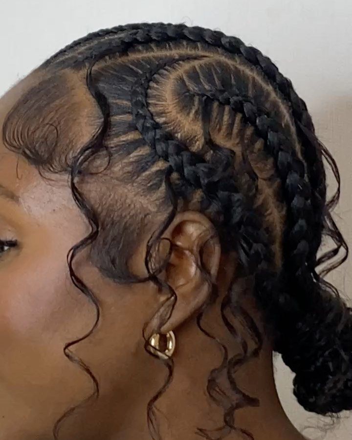 Cool Braids Hairstyles, Corn Rows Natural Hair No Weave, 2 Bun Braids, Braids Without Weave, Goddess Cornrows Buns, Cornrows Braids With Curls, 6 Feed Ins, Hairstyles With Cornrows, Cornrow Hairstyles With Curls