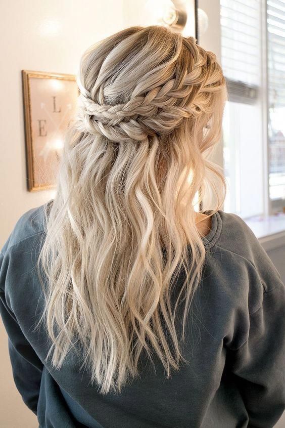 Hairstyle Prom, Simple Prom Hair, Hoco Hairstyles, Formal Hair, Wedding Hair Ideas, Wedding Hair Styles, Wedding Hairstyles Half Up Half Down, Homecoming Hair, Wedding Hair Inspiration