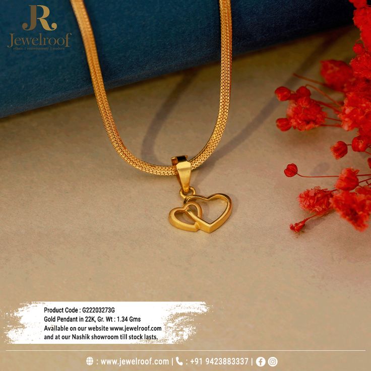 Keep love close to your heart with this stunning heart-in-heart Gold Pendant. Gold Chain With Dollar Design, Heart Dollar Gold Chain, Mahar Locket With Name, Loket Sets Gold Design, Gold Chain Locket Designs, Locket Designs Pendants Gold, Simple Gold Locket Designs, Gold Chain With Locket, Pendent Designs Gold