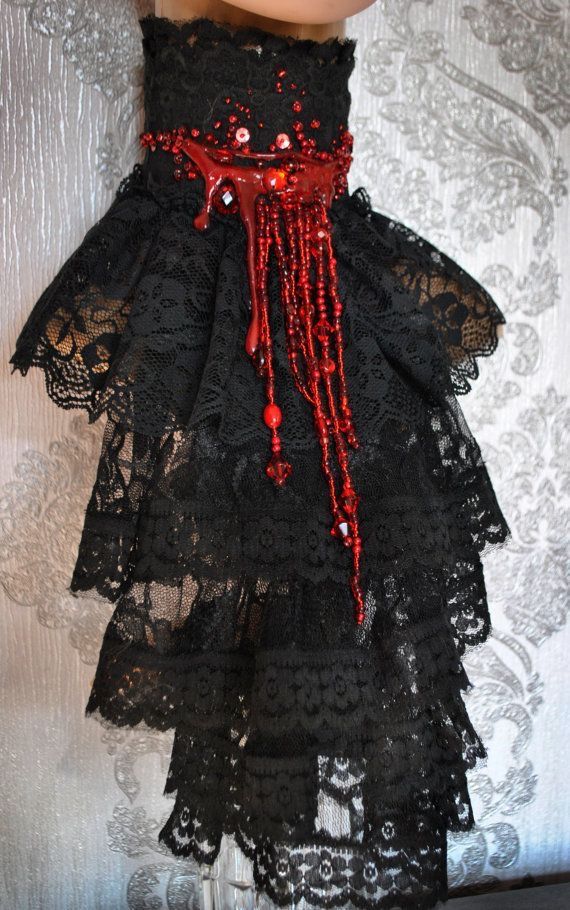 Gothic Lace, Vampire Queen, Concept Clothing, Visit Website, Halloween Jewelry, Moda Vintage, Fantasy Clothing, Fantasy Fashion, Character Outfits