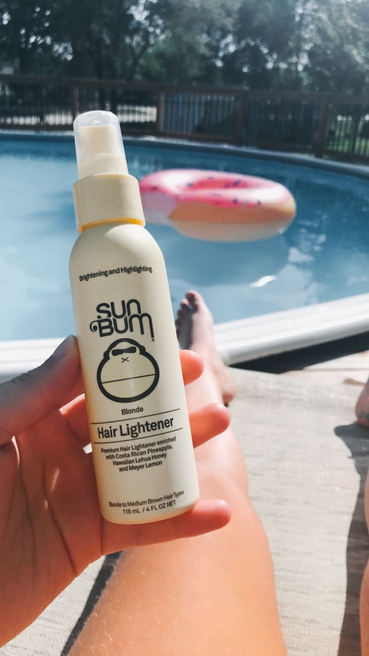 Sun Bun Hair Lightener, Sunbum Hair Lightener, Sunbum Hair Lightener Results, Sun Bum Hair Lightener Before And After, Swimming Essentials, How To Lighten Blonde Hair, Makeup Necessities, Hair Lightener, Summer List