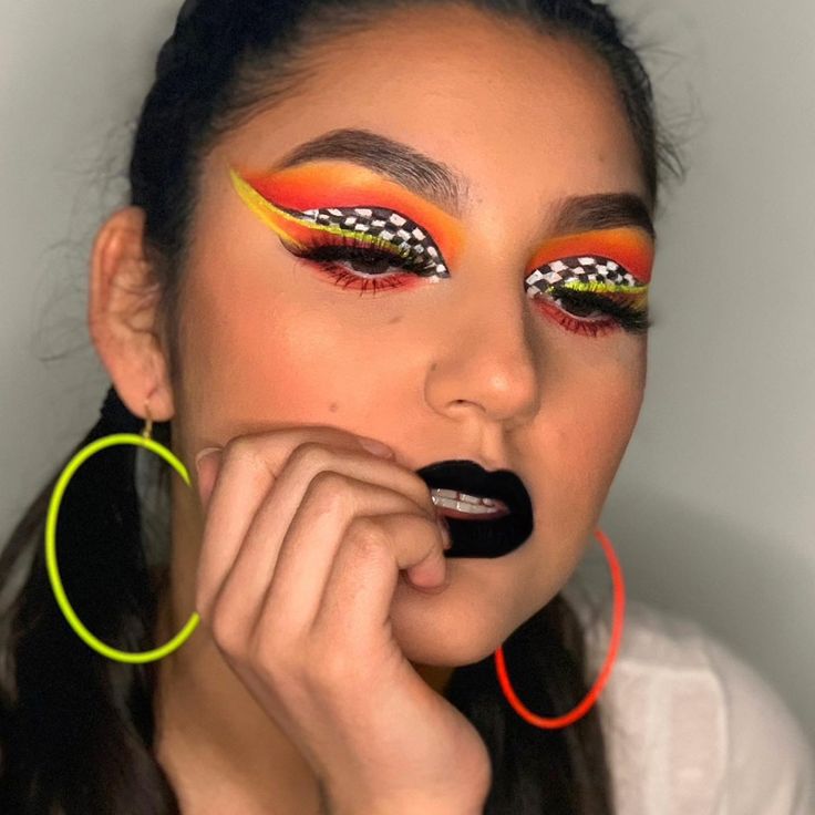 Race Car Makeup, Racer Makeup, Rave 2023, Plaid Makeup, Greaser Aesthetic, Car Makeup, 2024 Halloween, Costume Inspo, Makeup Eyes