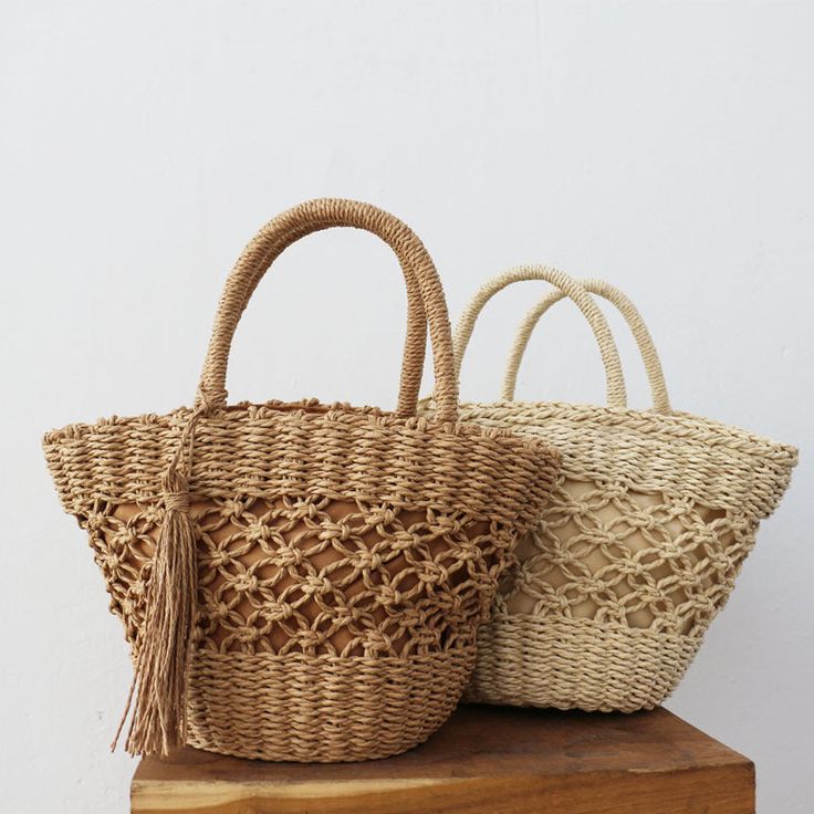 【Material】This woven bag is hand-woven from PU leather cut into leather strips of a specific width,fine and firm workmanship,soft leather gives a comfortable feel! 【Structure】Open it, there is a main pocket,It can store mobile phones, chargers, glasses, and eyeshadow palettes; the side zipper pocket can store small items, such as lipstick, keys and card.It can meet the necessities of daily travel! 【Occasion】The handmade bag can be carried on one shoulder or by hand, casual and fashionable, suita Summer Bags Beach, Rattan Handbags, Braided Bag, Basket Woven, Shopping Party, Straw Tote Bag, Woven Handbags, Leather Cuts, Top Handle Handbags