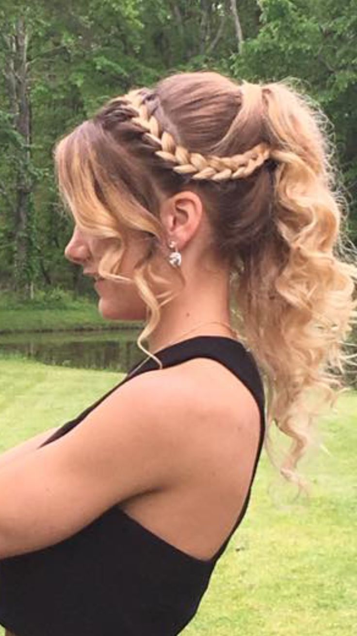 Prom or homecoming hair updo braid curls long hair ombre#BeautyBlog #MakeupOfTheDay #MakeupByMe #MakeupLife #MakeupTutorial #InstaMakeup #MakeupLover #Cosmetics #BeautyBasics #MakeupJunkie #InstaBeauty #ILoveMakeup #WakeUpAndMakeup #MakeupGuru #BeautyProducts Hair Updo Braid, Long Hair Ombre, Curls Long Hair, Braid Curls, Cute Prom Hairstyles, Braids Summer, Women Braids, Curls For Long Hair, Hoco Hairstyles